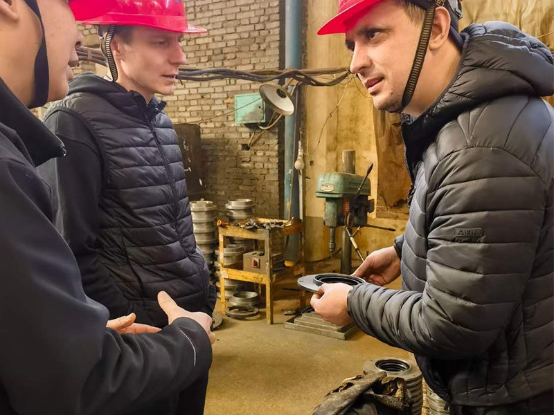 HZS35 料斗式混凝土搅拌站